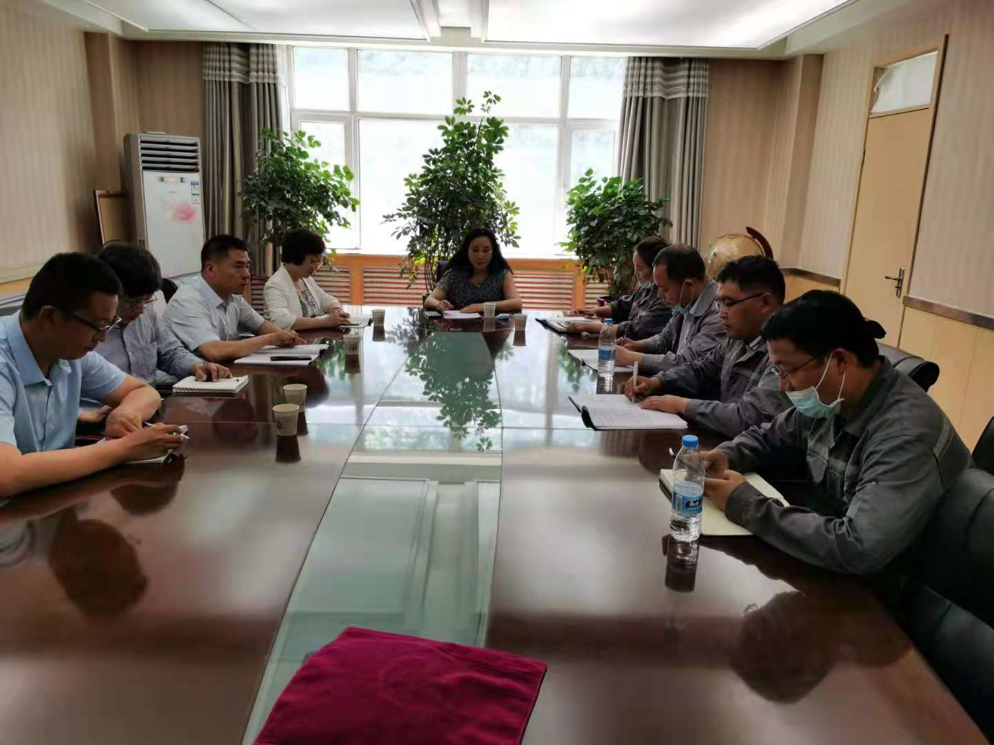 集團(tuán)常務(wù)副總經(jīng)理劉惠、副總經(jīng)理劉昆等前往華泰隆公司檢查調(diào)研